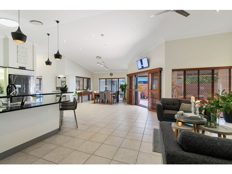 37 Jacob Street, Wellington Point QLD 4160