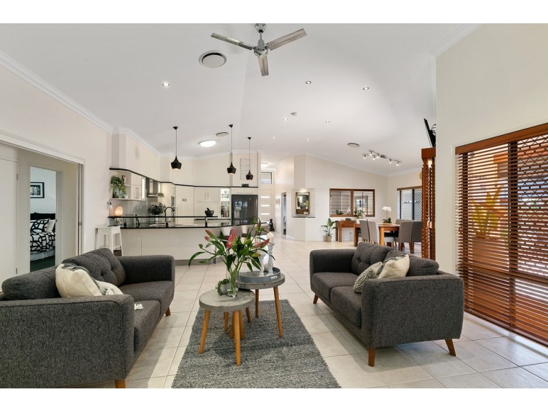 37 Jacob Street, Wellington Point QLD 4160