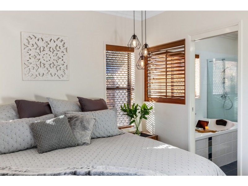 37 Jacob Street, Wellington Point QLD 4160