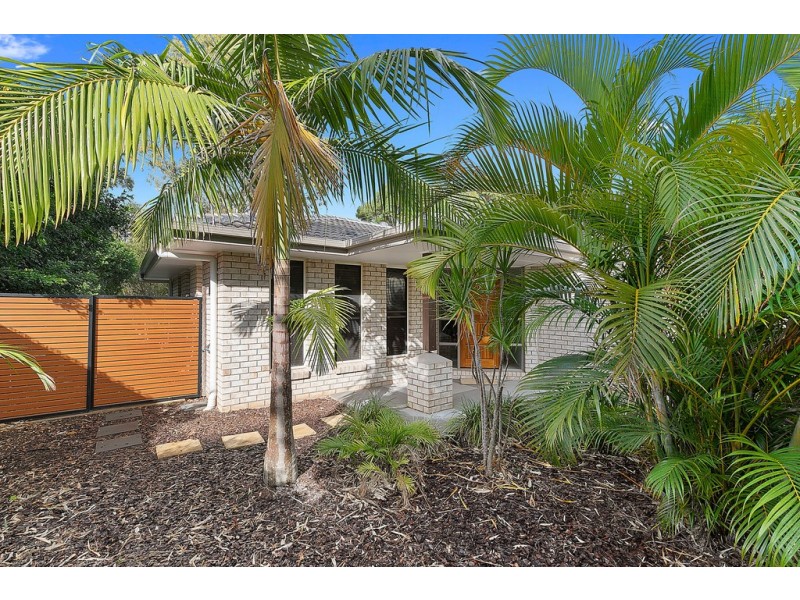 3 Cedarview Place, Wellington Point QLD 4160