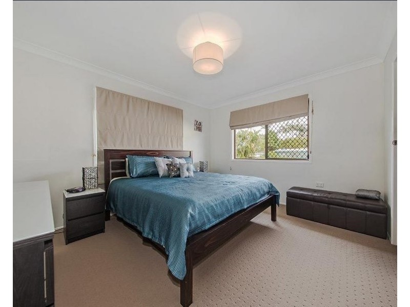 49 Barramay street, Manly West QLD 4179