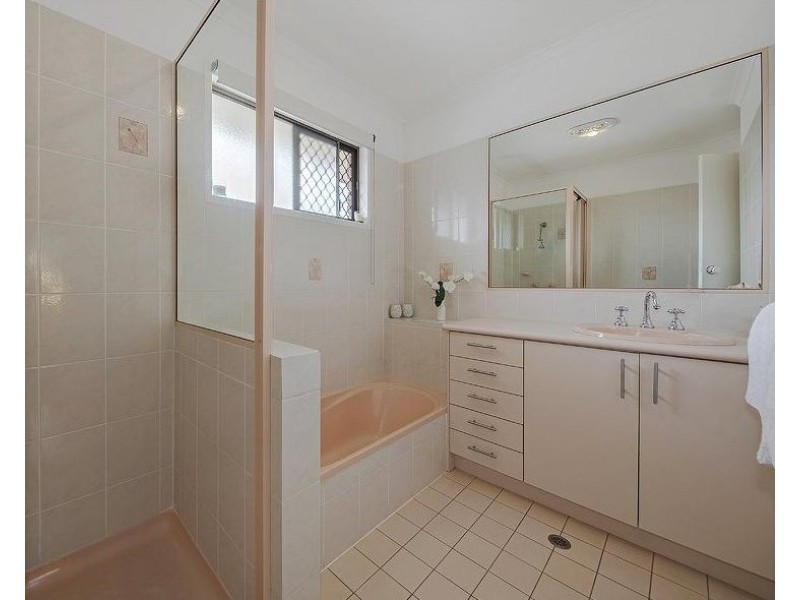 49 Barramay street, Manly West QLD 4179