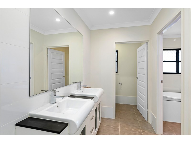 162A Main Road, Wellington Point QLD 4160