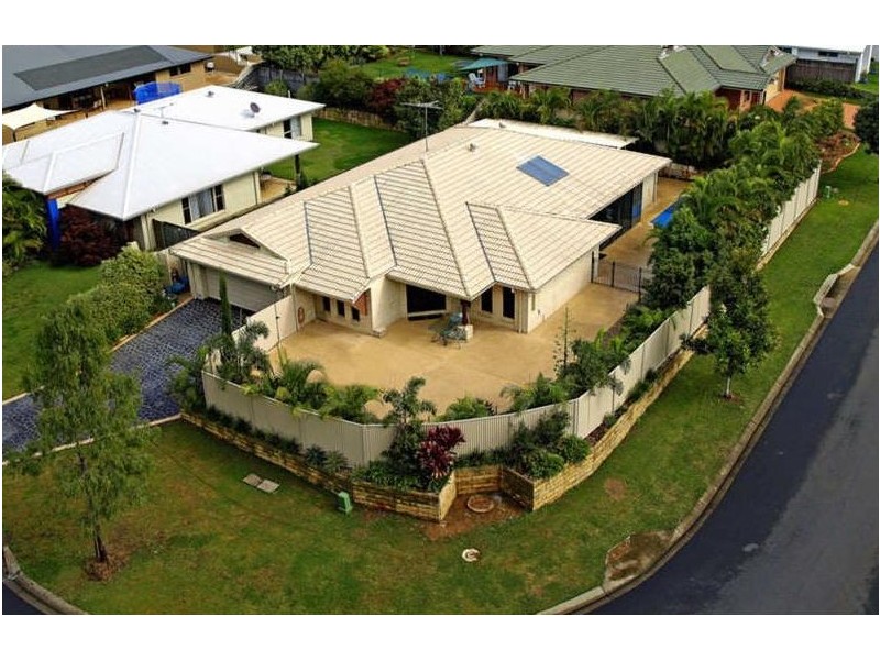 6 Trafalgar Vale Avenue, Wellington Point QLD 4160