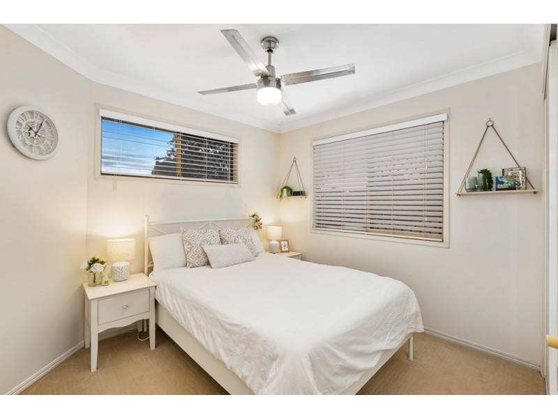 20-22 Chermside Street, Wellington Point QLD 4160