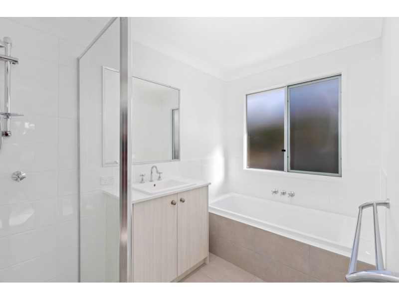 4a Starkey Street, Wellington Point QLD 4160