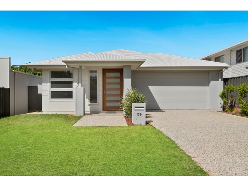 39 Albert Street, Ormiston QLD 4160