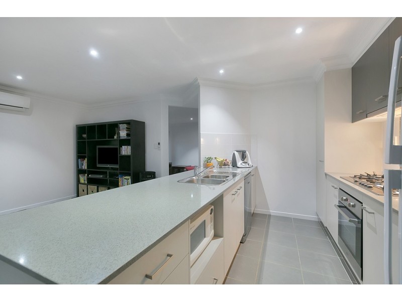 27 Fiddlewood Street, Victoria Point QLD 4165