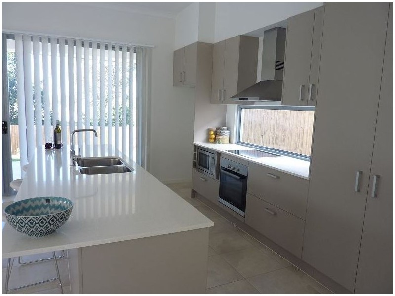 6 Rye Street, Wellington Point QLD 4160