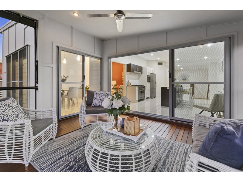 333 Main Road, Wellington Point QLD 4160