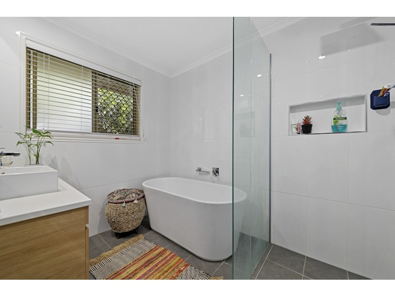 7 Biscay Street, Wellington Point QLD 4160