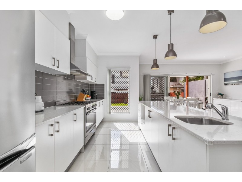 11 Edie Terrace, Wellington Point QLD 4160