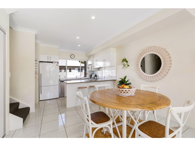 2/3 Edith Street, Wellington Point QLD 4160