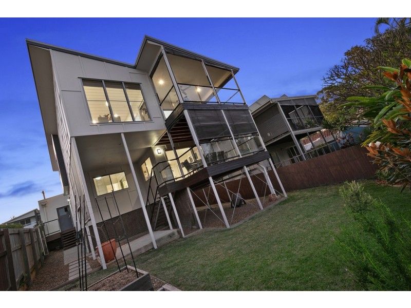 333 Main Road, Wellington Point QLD 4160