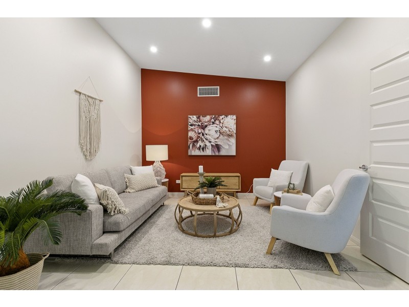 333 Main Road, Wellington Point QLD 4160