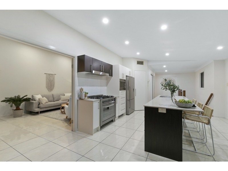 333 Main Road, Wellington Point QLD 4160