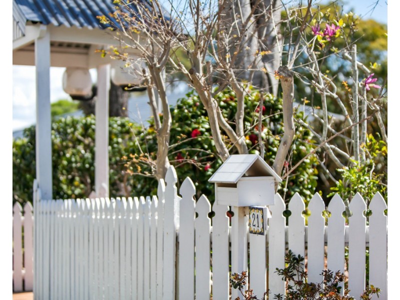 21 Oceanic Street, Wellington Point QLD 4160