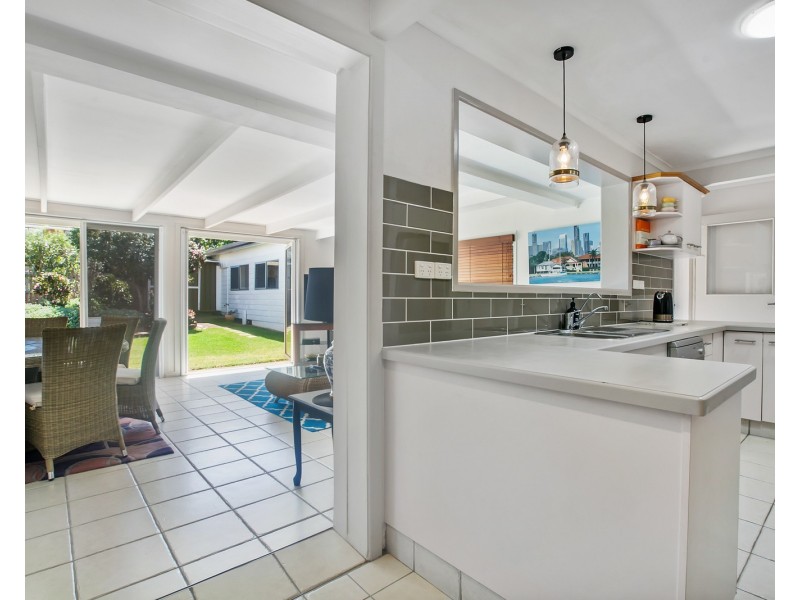 21 Oceanic Street, Wellington Point QLD 4160