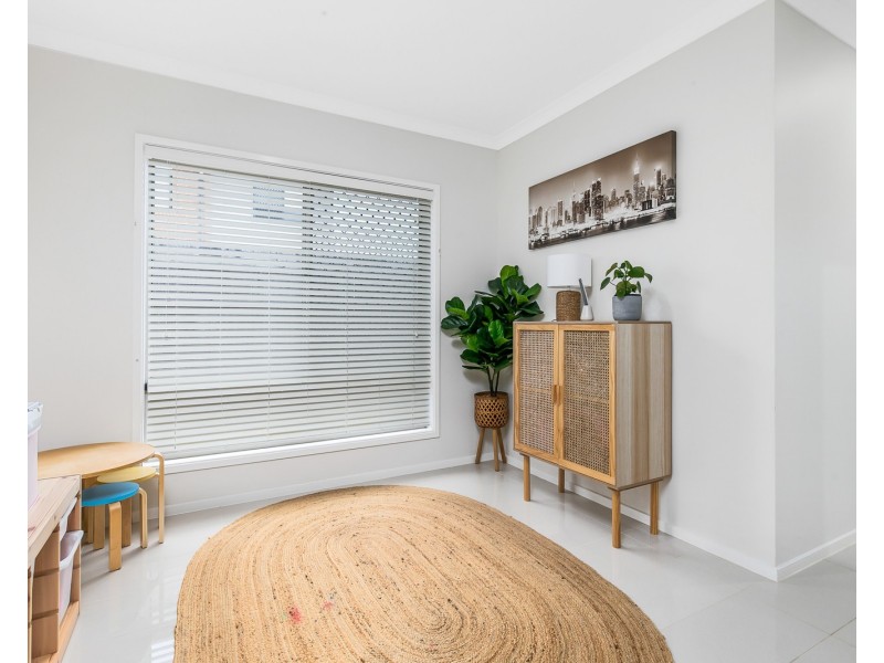 6 Plumer Street, Wellington Point QLD 4160