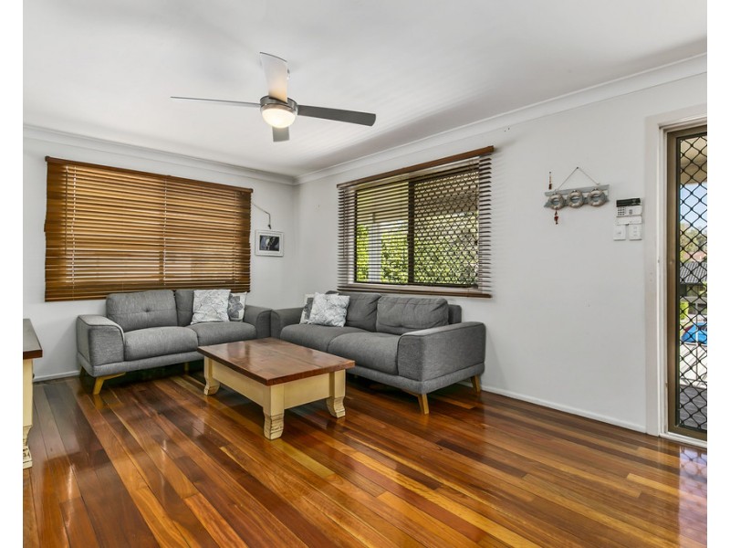 15 Boorana Street, Thorneside QLD 4158