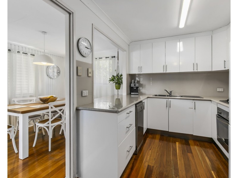 15 Boorana Street, Thorneside QLD 4158