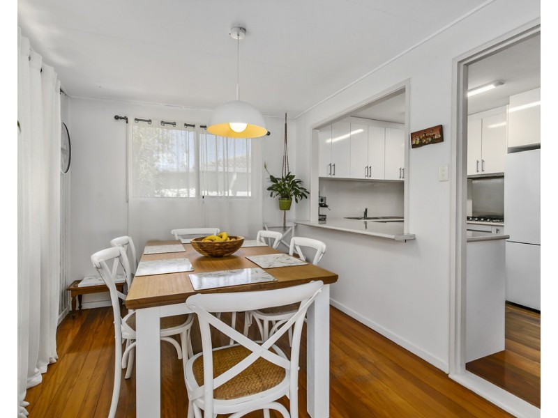 15 Boorana Street, Thorneside QLD 4158