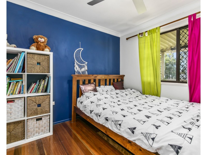 15 Boorana Street, Thorneside QLD 4158