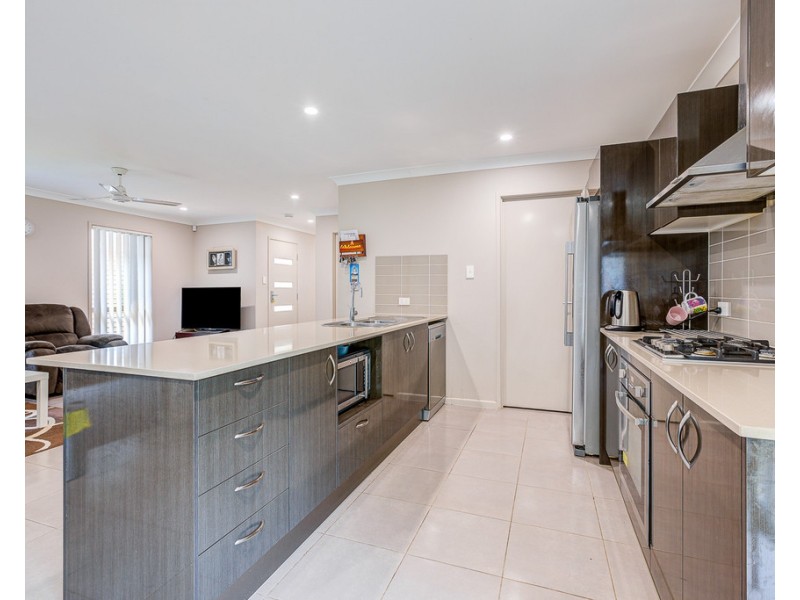 64 Randall Road, Birkdale QLD 4159