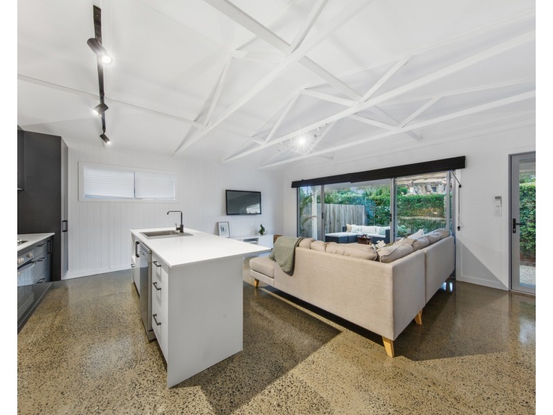 20 Allen Street, Wynnum QLD 4178