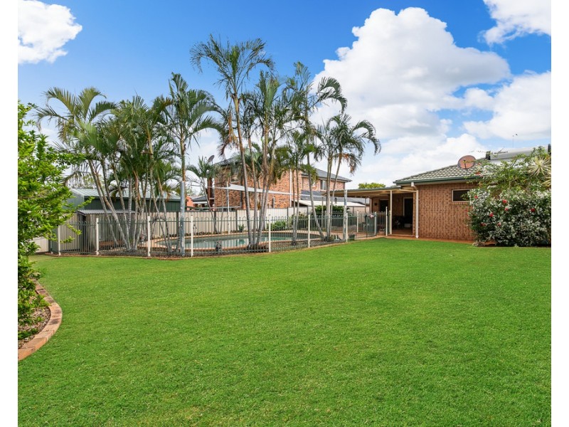 17 Queensbury Court, Wellington Point QLD 4160