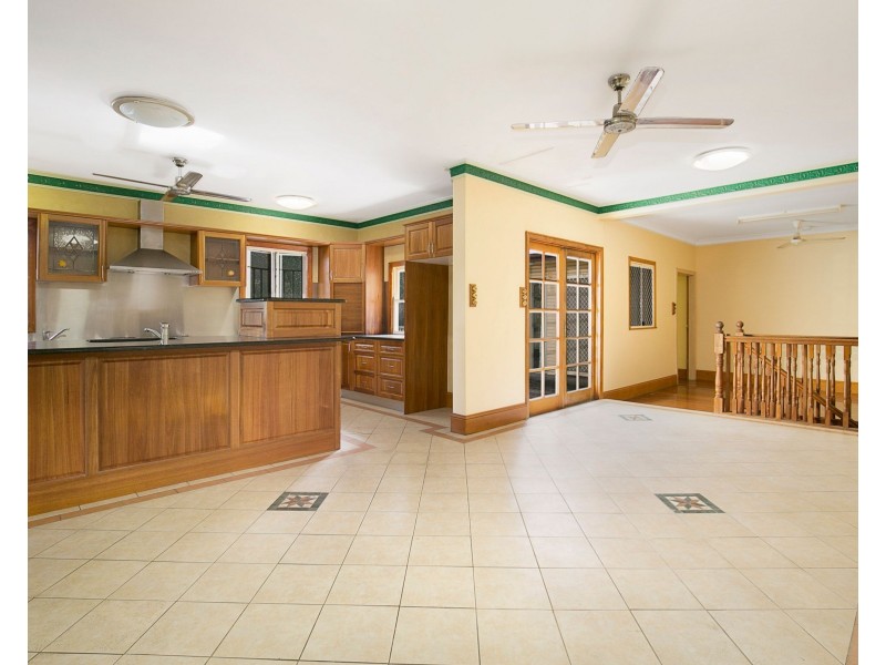 980 New Cleveland Road, Gumdale QLD 4154