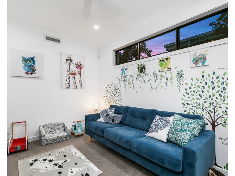 56 Main Road, Wellington Point QLD 4160