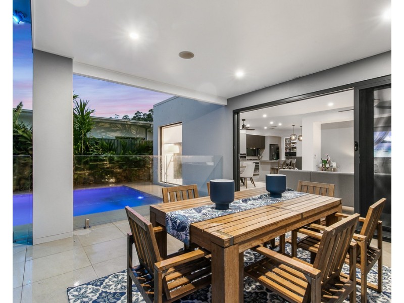 56 Main Road, Wellington Point QLD 4160