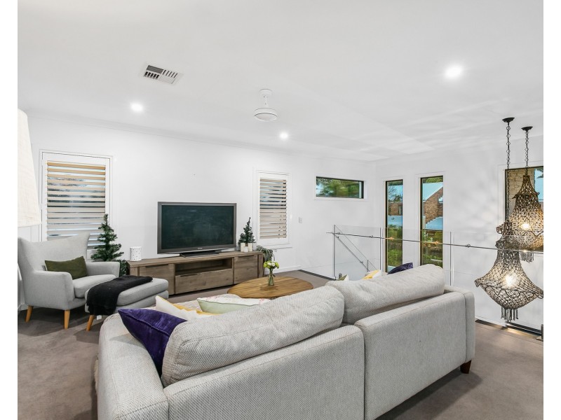 56 Main Road, Wellington Point QLD 4160