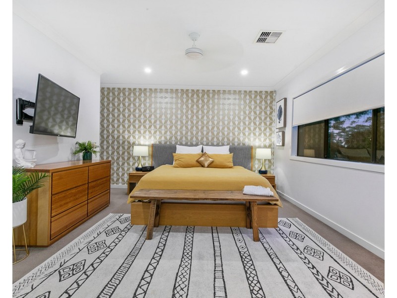 56 Main Road, Wellington Point QLD 4160
