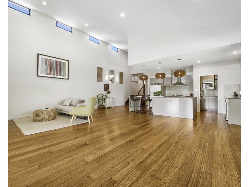 17-19 Magnetic Place, Redland Bay QLD 4165