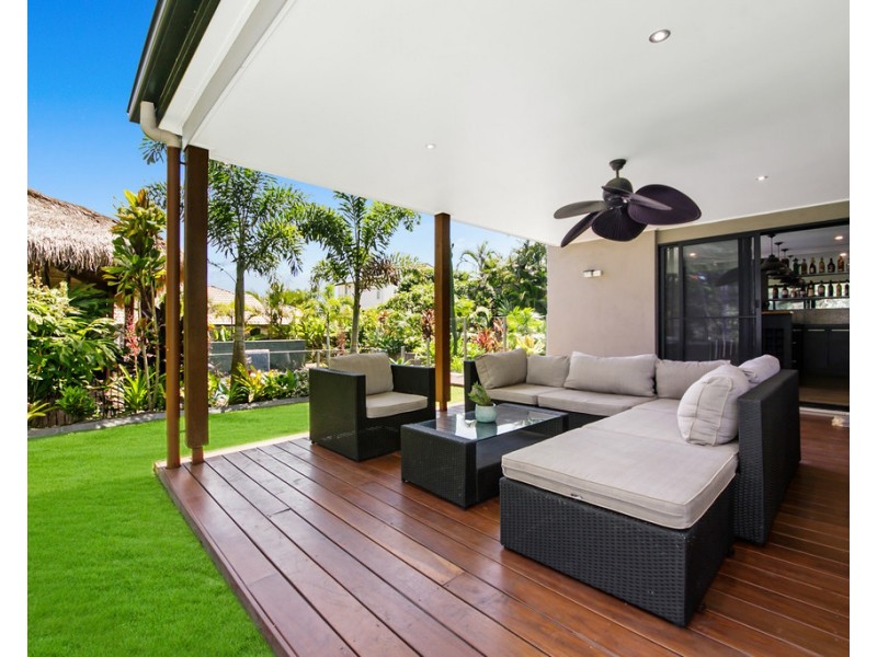 17-19 Magnetic Place, Redland Bay QLD 4165