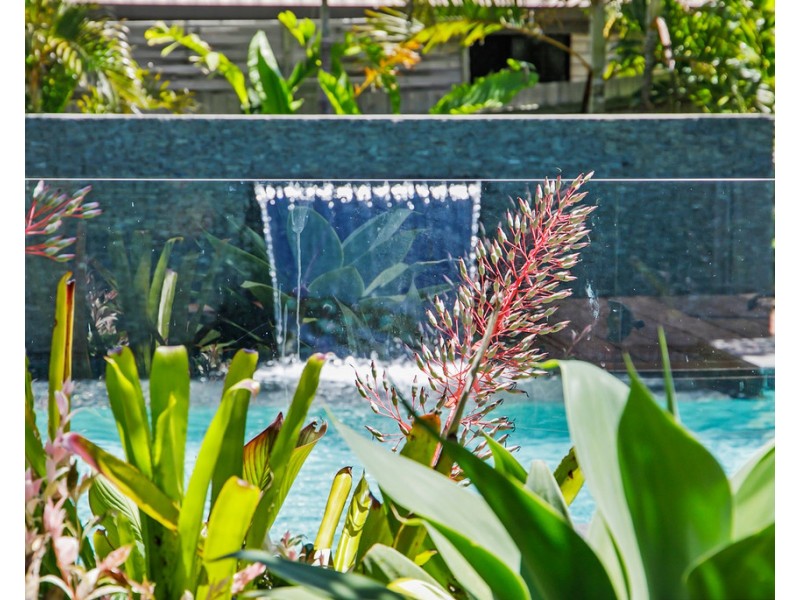 17-19 Magnetic Place, Redland Bay QLD 4165