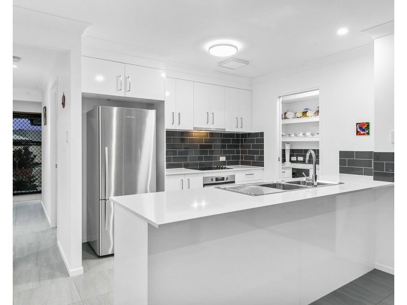 74 Spurs Drive, Wellington Point QLD 4160
