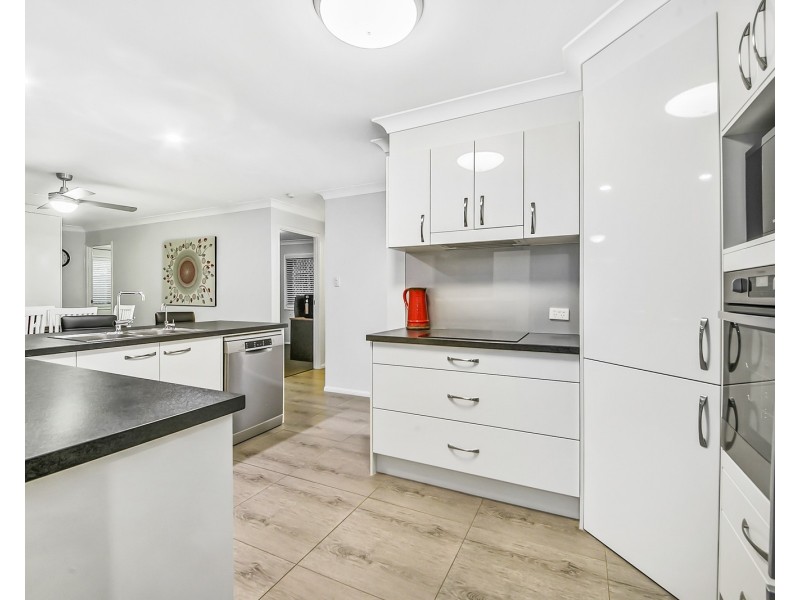75 Chatsworth Circuit, Capalaba QLD 4157