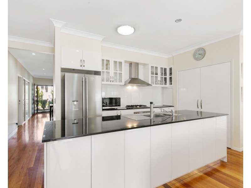 2 Joyce Court, Wellington Point QLD 4160