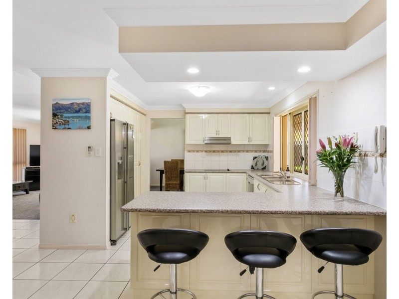 15 Helena Street, Wellington Point QLD 4160