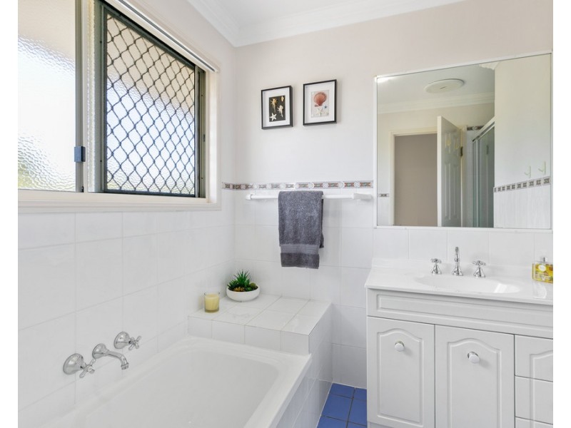 15 Helena Street, Wellington Point QLD 4160