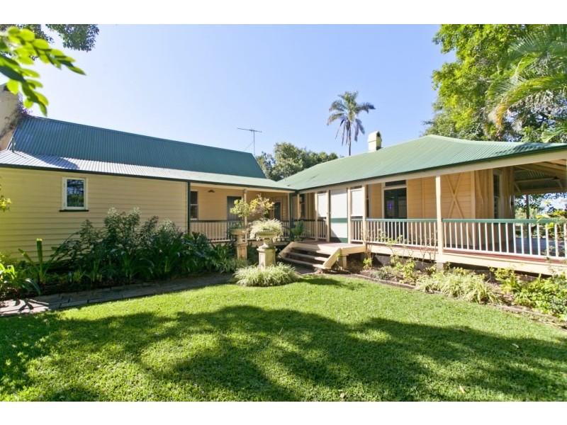207 Main Road, Wellington Point QLD 4160