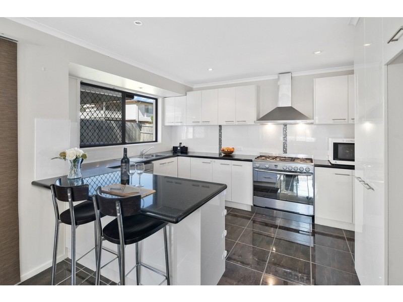 11 Cooinda Street, Wellington Point QLD 4160