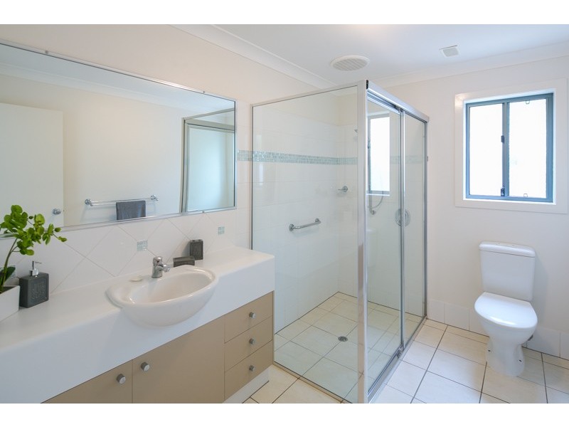 28 Helena Street, Wellington Point QLD 4160