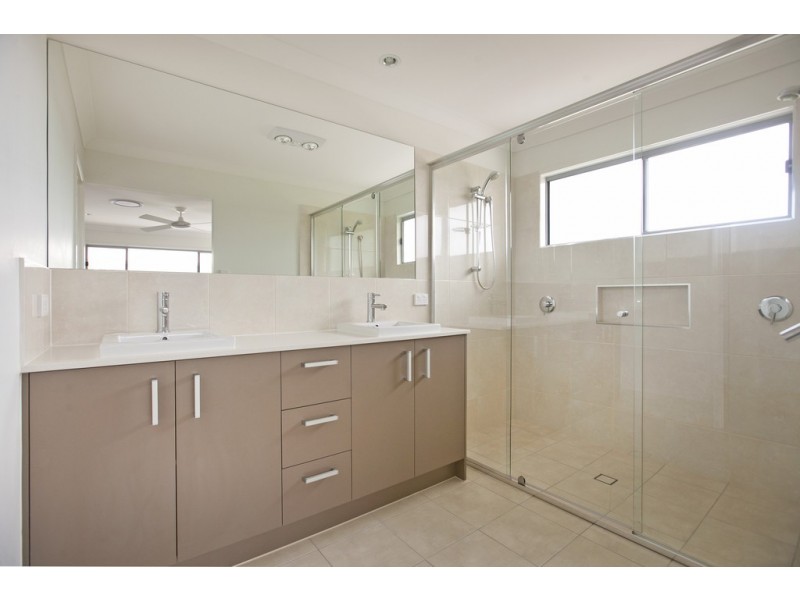 6 Rye Street, Wellington Point QLD 4160