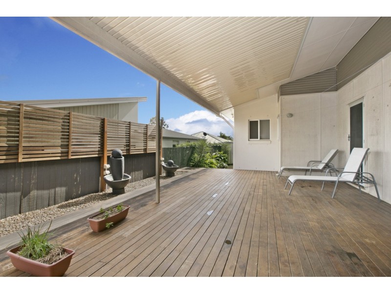 6 Syracuse Street, Redland Bay QLD 4165