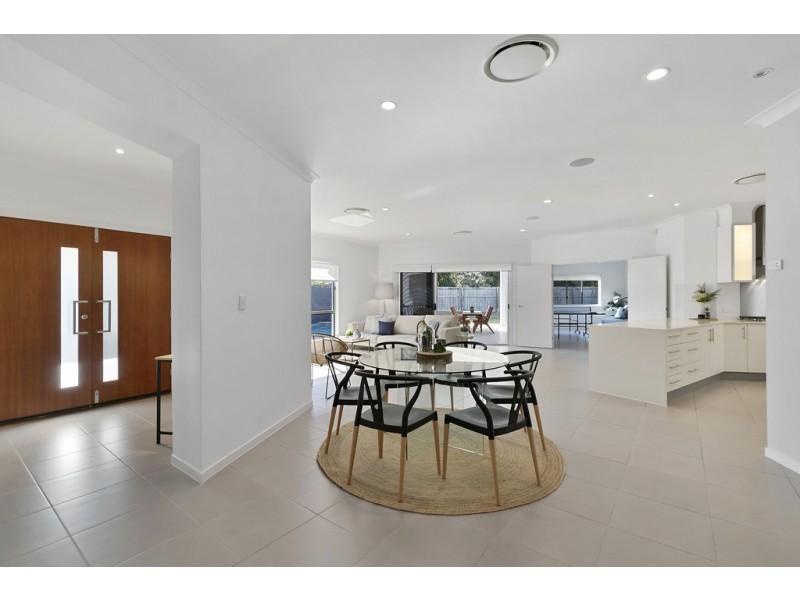 4 Casey Court, Wellington Point QLD 4160