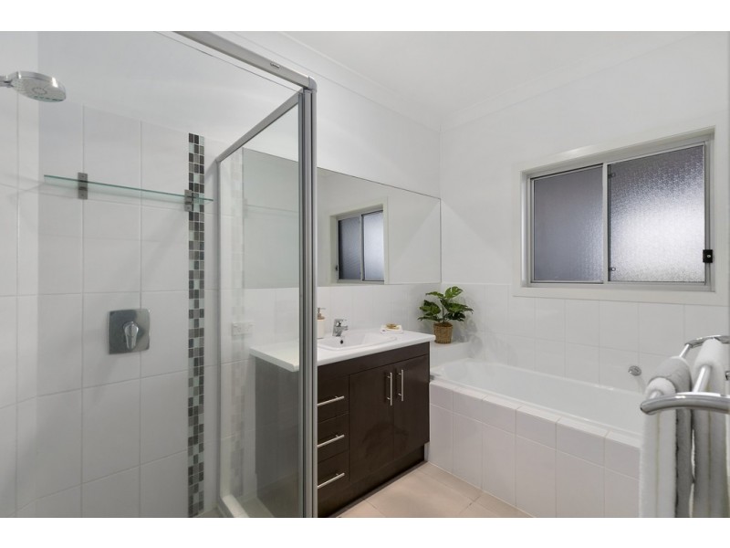 4 Casey Court, Wellington Point QLD 4160